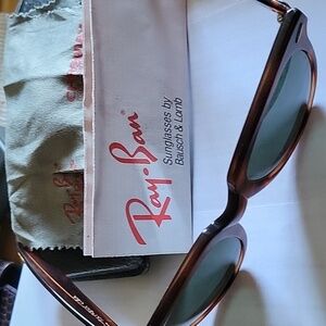 Womens Rayban Wayfarer sunglasses bought in 1990s